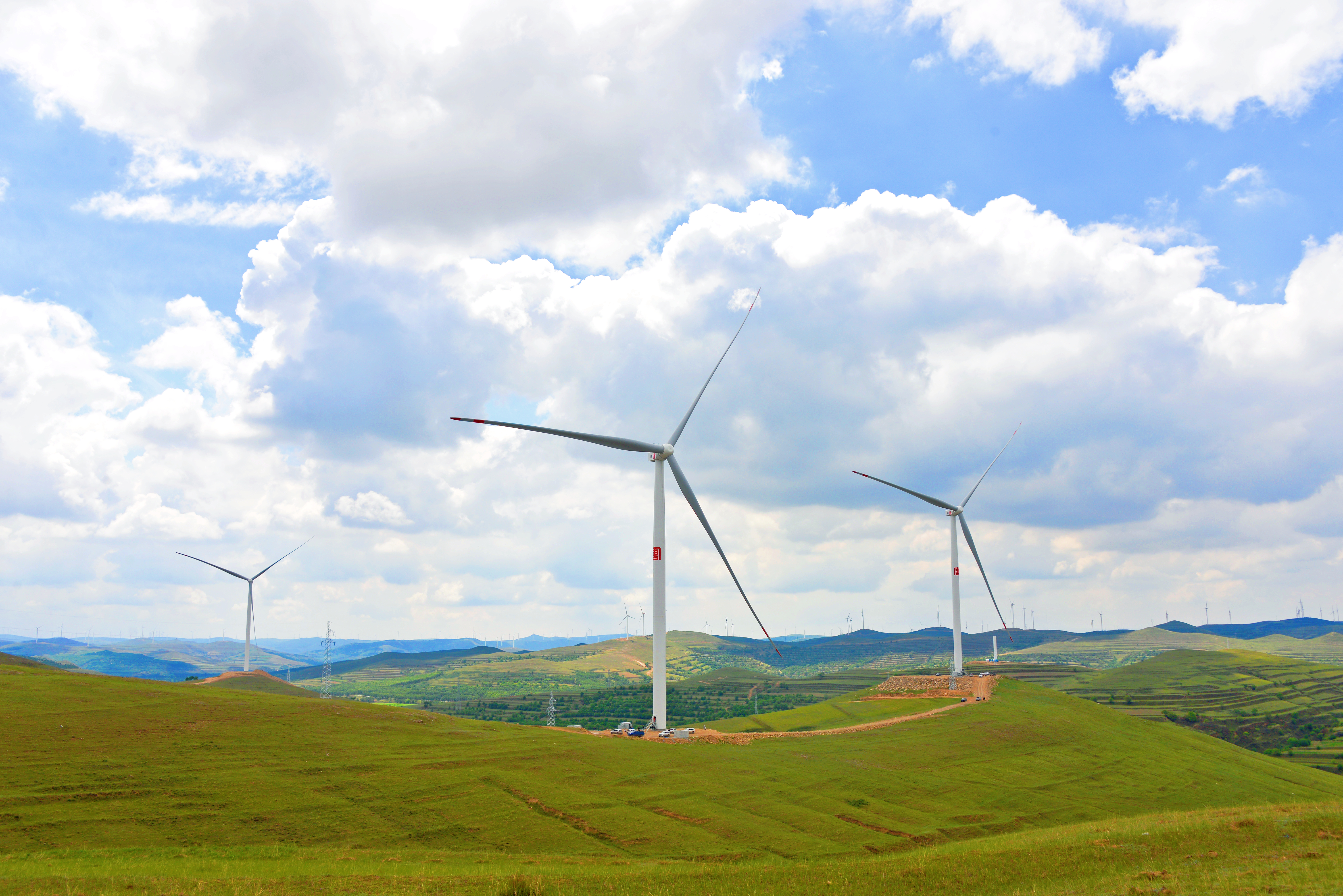 山西新能源公司 平鲁白玉山风电场.jpg
