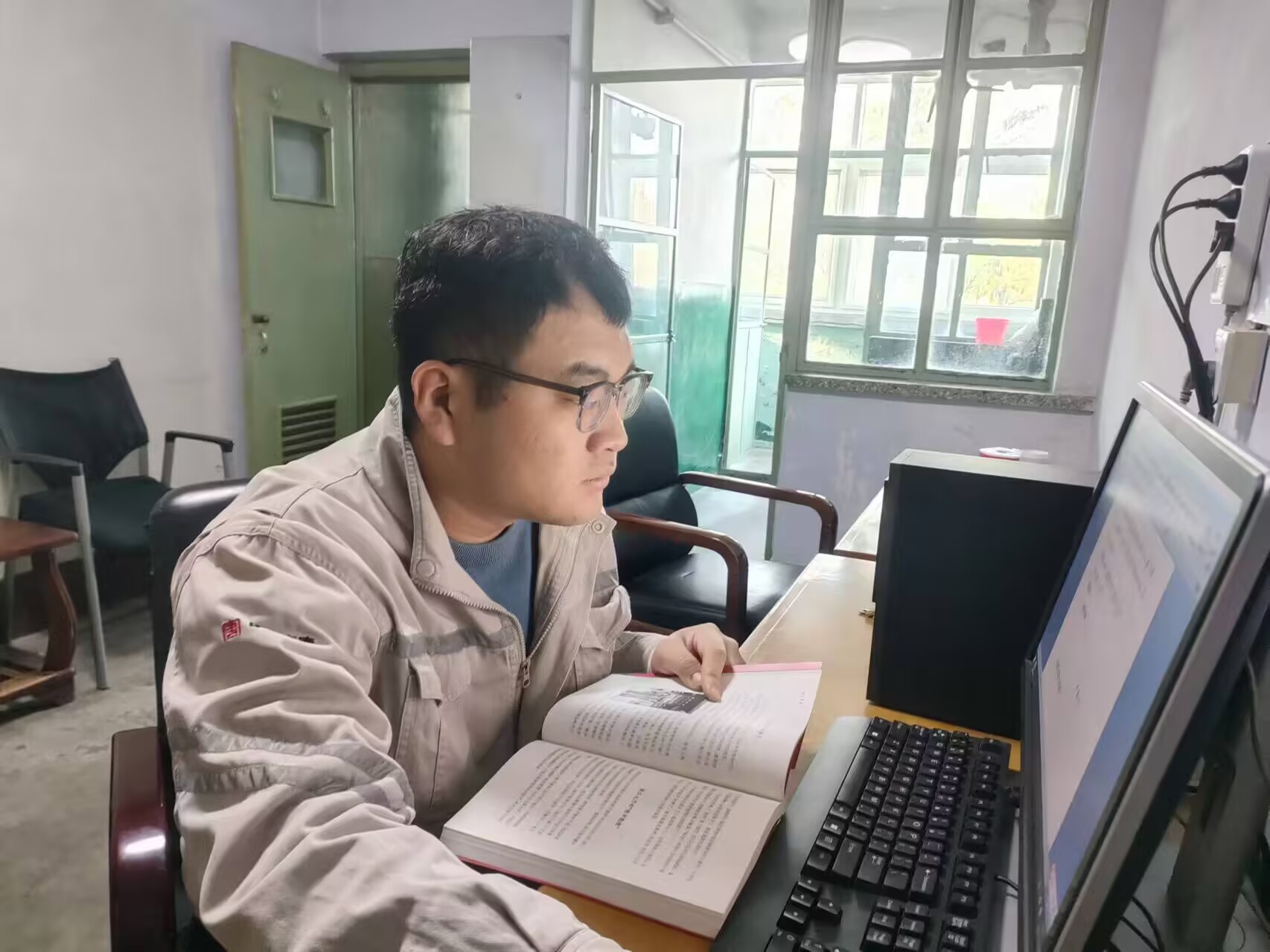 1730166966147093566.jpg 8C7BD8CDAB321FEAC8F1CBFF8D4DE985.jpg